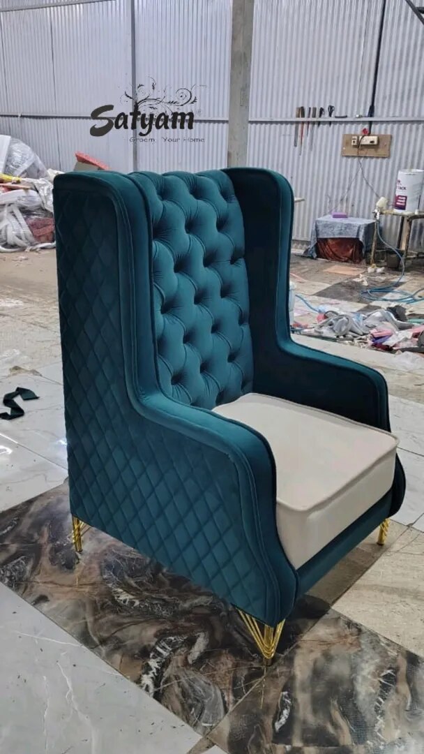 Luxury Sofas And Chairs image 1
