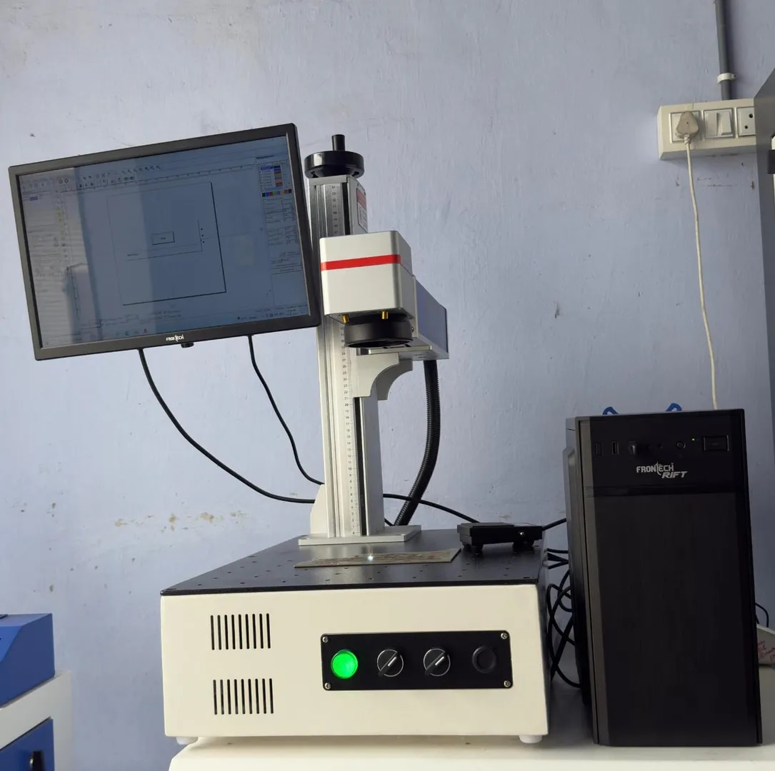 Portable laser Marking and Engraving Machine image 1