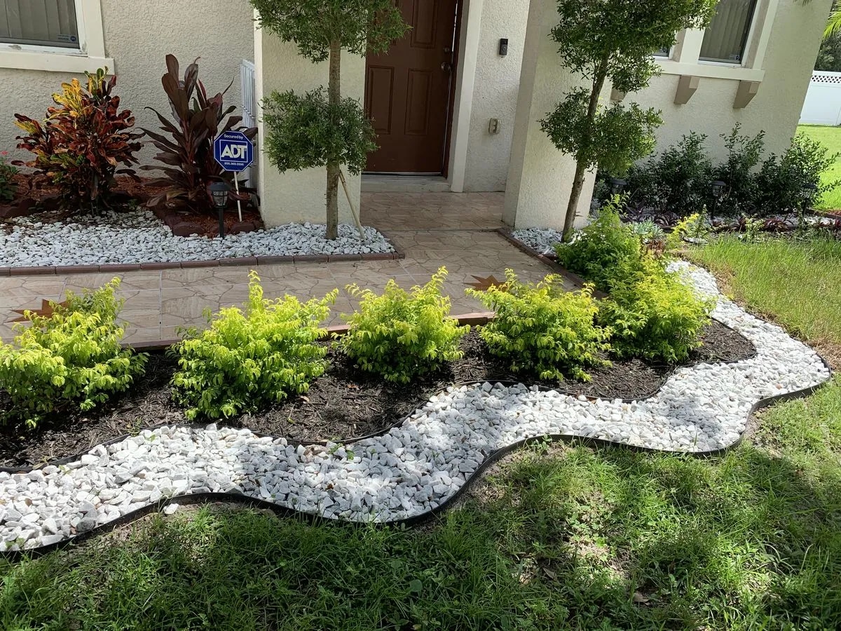 Frontyard Planters & Decorative Elements Chennai image 1