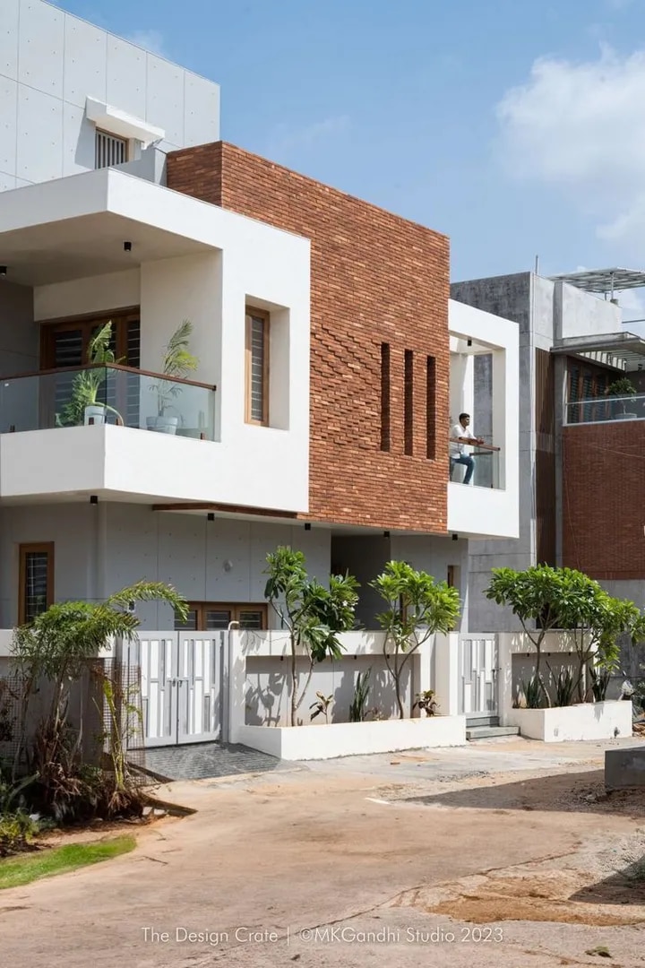 Pare Modern Exterior Design & Panelling in Chennai image 1