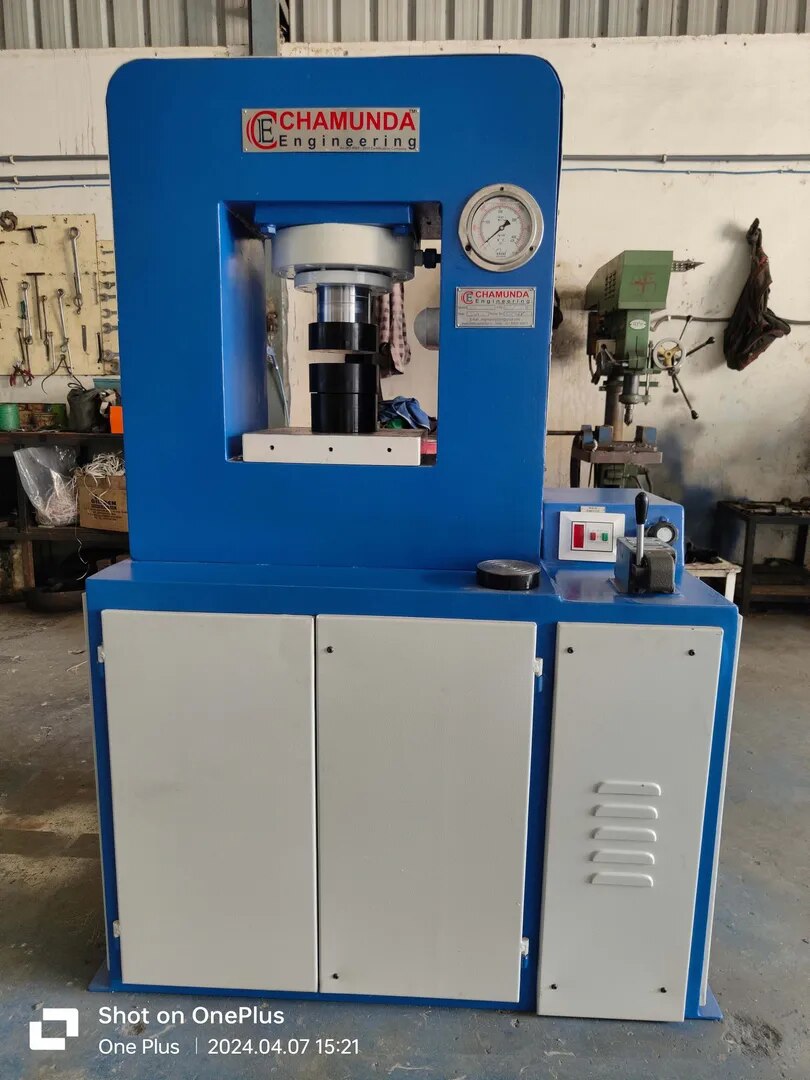 Hydraulic Manual Minting Press – A Core Component of Gold Jewellery Making Machines image 1