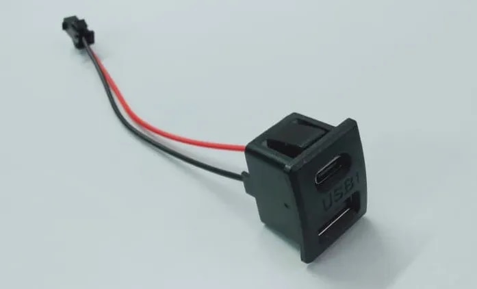 CHARGING PLUG USB image 1