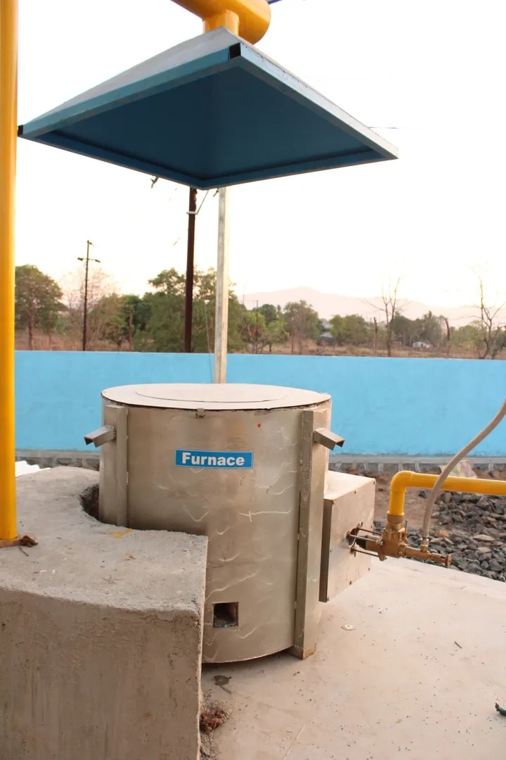 COPPER / ALUMINIUM MELTING FURNANCE image 1