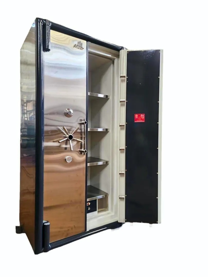 DOUBLE DOOR FIRE PROOF SAFE LOCKER - 60x42x27 1400kg image 1