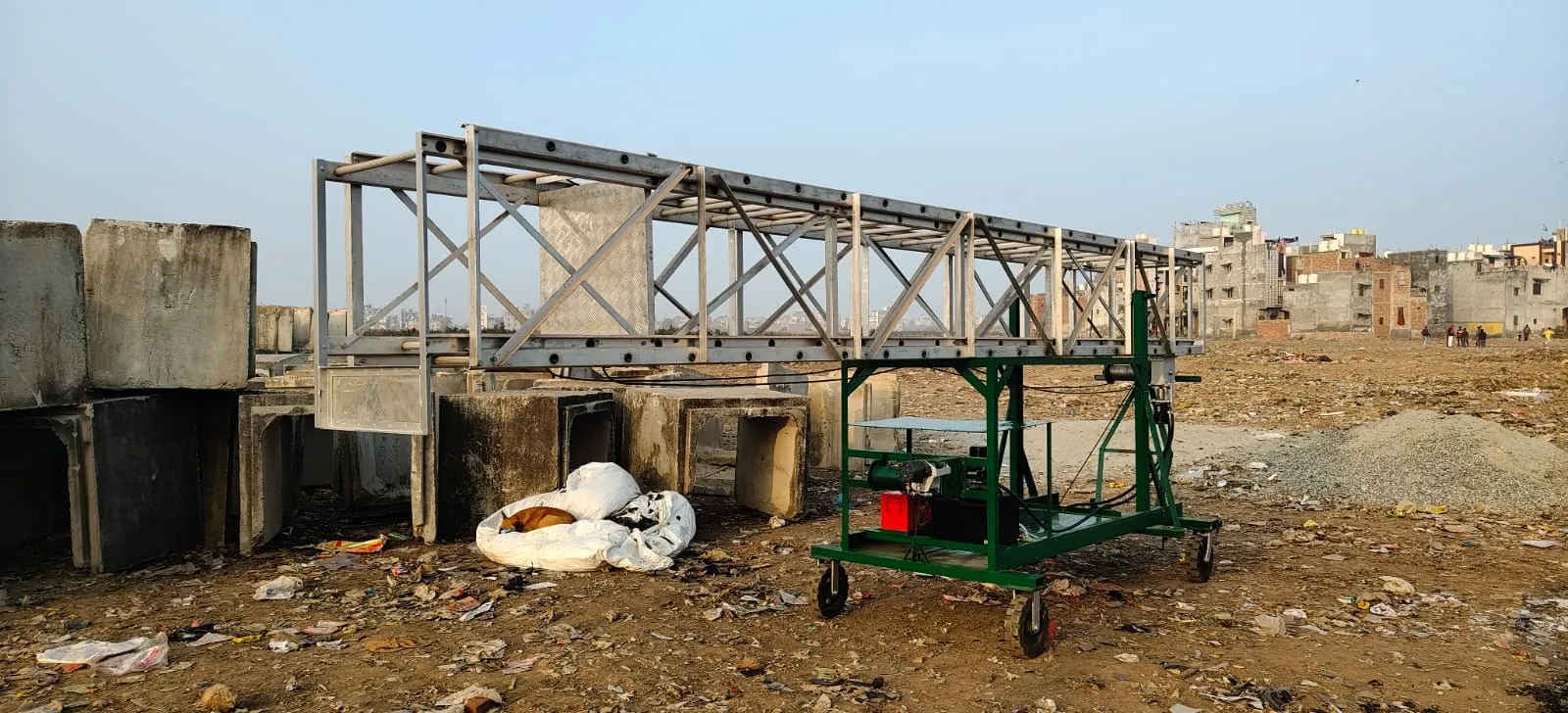 Aluminium Hydraulic Tower ladder battery operated image 1
