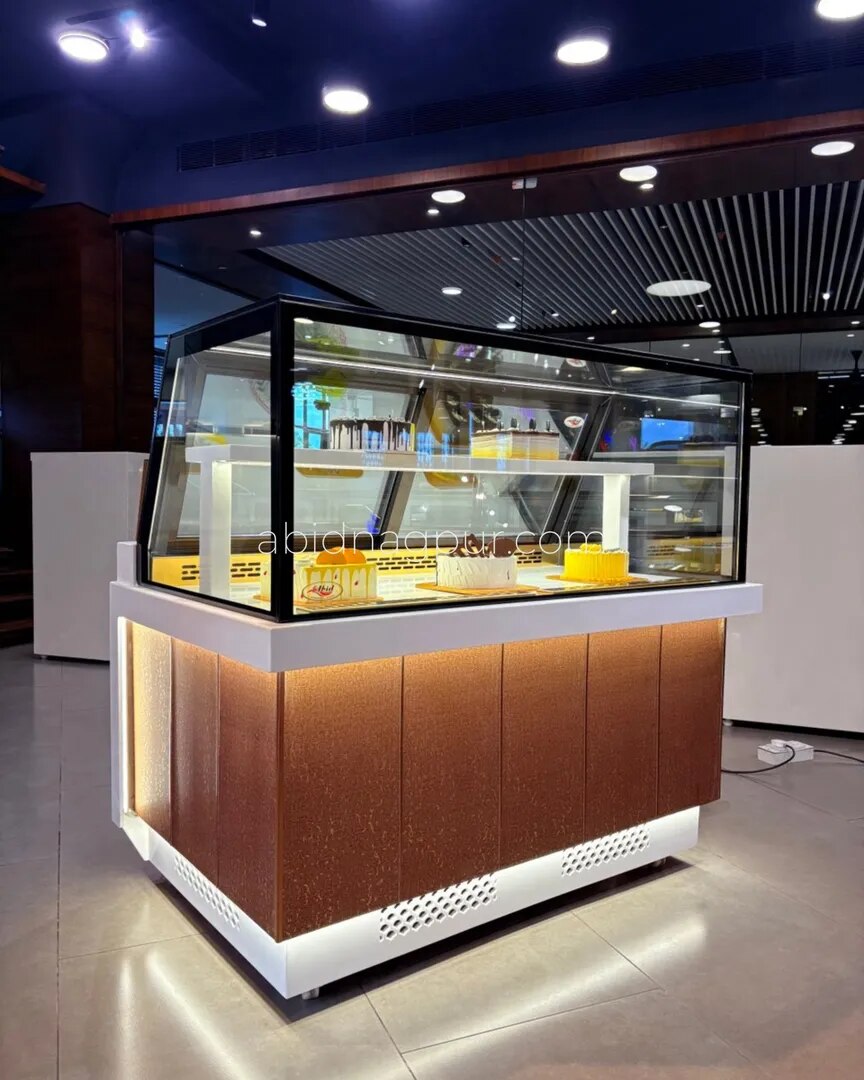 Italian Crown Cake Counter image 1