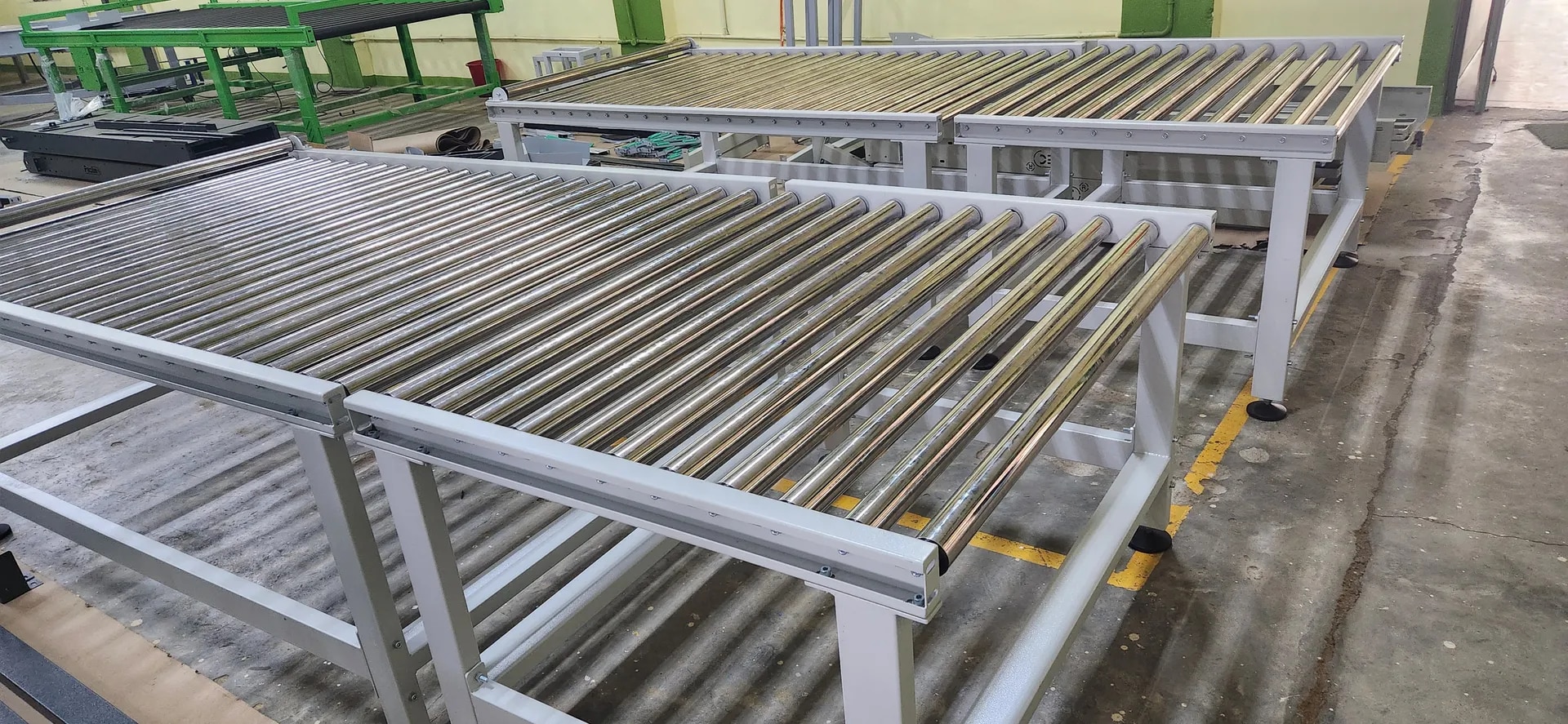 SS FREE ROLLER CONVEYOR image 1