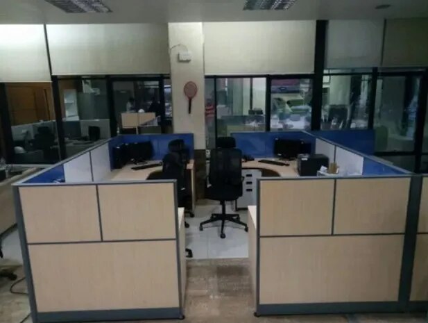 L-Shape Office Workstation image 1