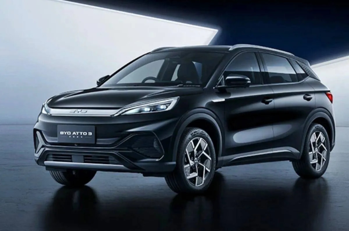 BYD ATTO image 1