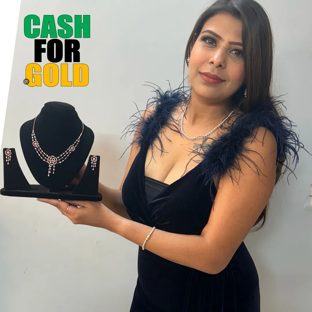 Sell Gold Ring For Cash Delhi image 1