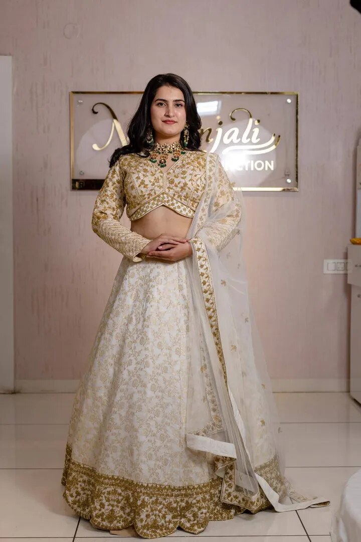 Ivory Noor image 1