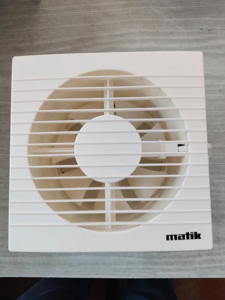 Low Cost Exhaust Fan With Shutter image 1