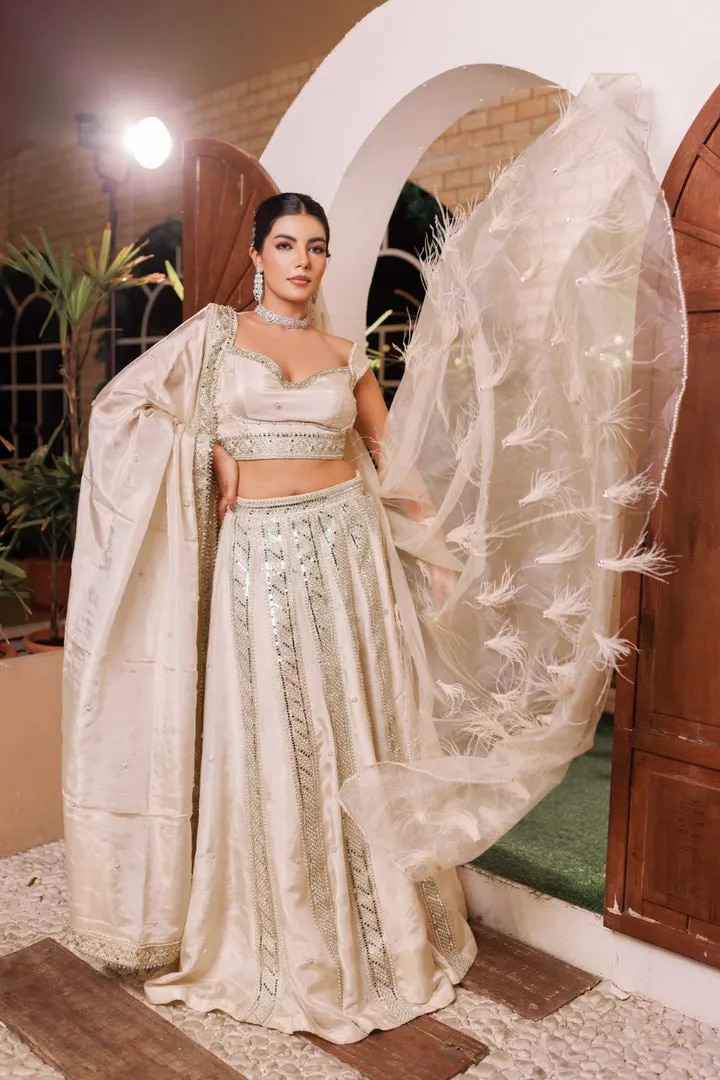 Ivory Whisper image 1