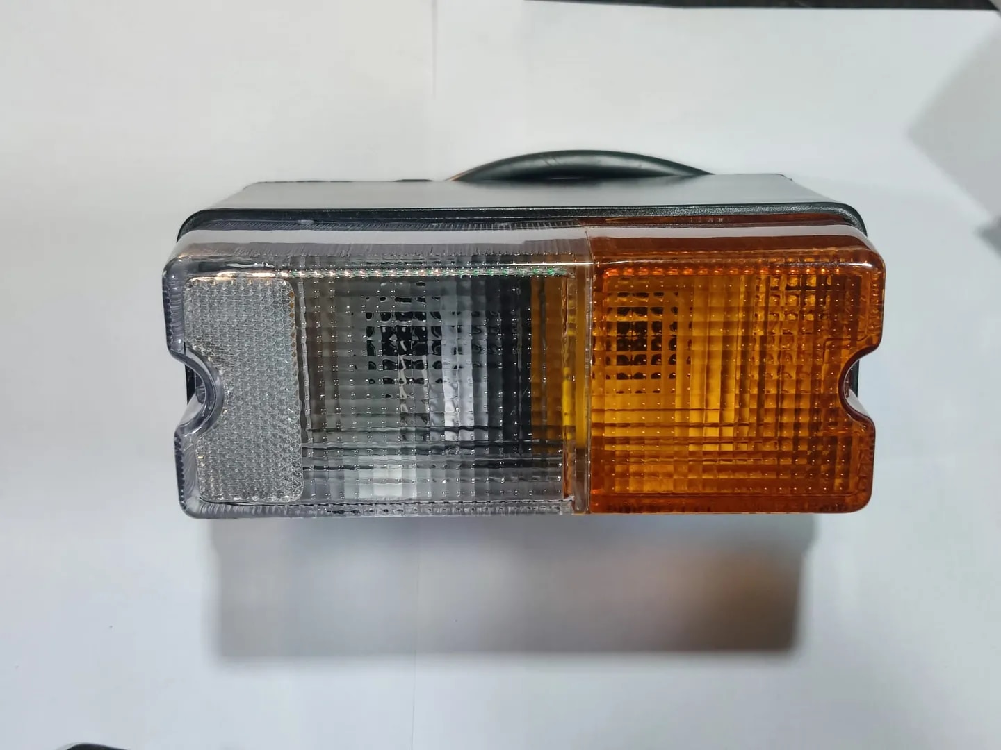 SIDE LIGHT SWARAJ 855 image 1