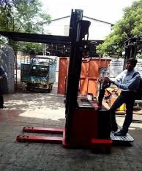 Fully Battery Operated Stacker image 1