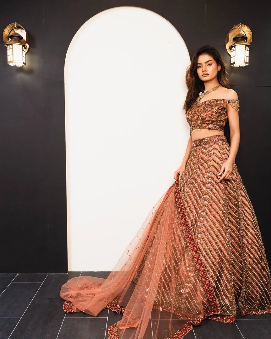 Opulent Saffira image 1