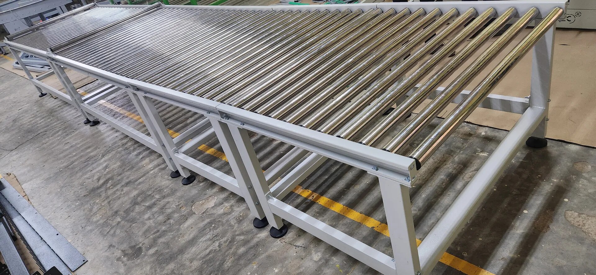 SS ROLLER CONVEYOR image 1