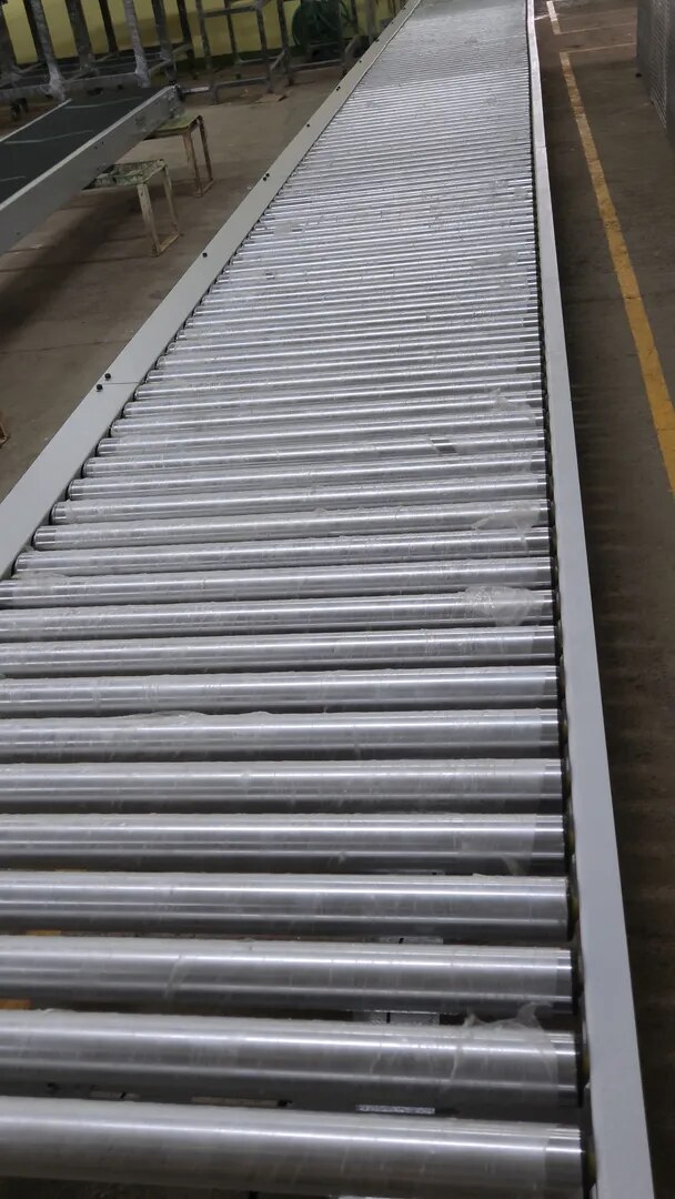 POWERED ROLLER CONVEYOR image 1