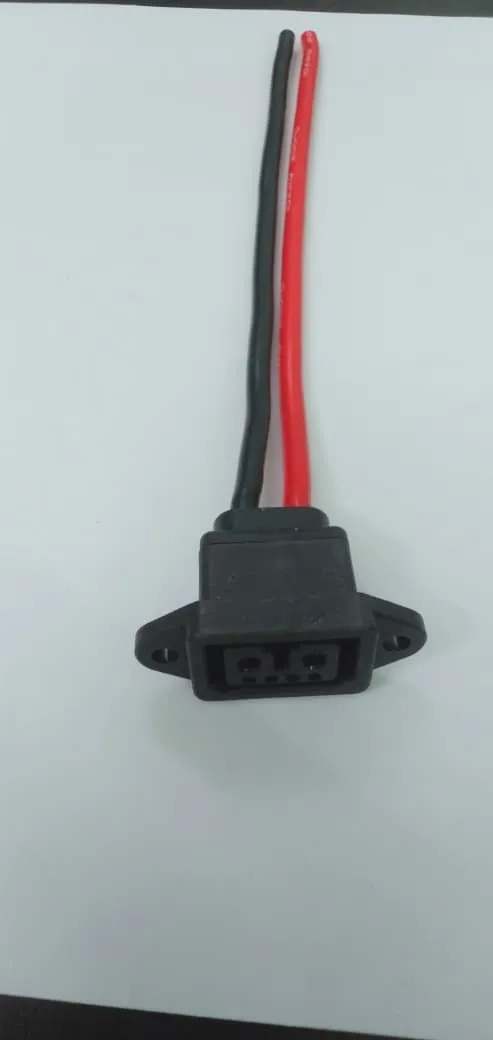 CONNECTOR 2+4 With 2 Wire Molded image 1