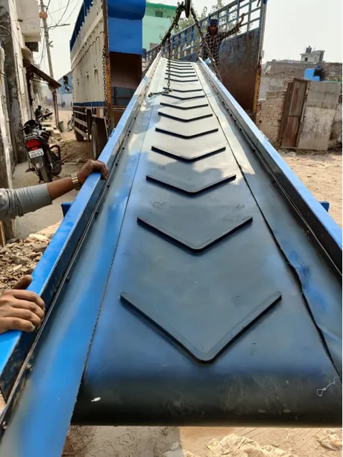 Metal Conveyor image 1