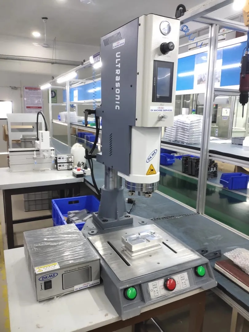 DIGITAL ULTRASONIC PLASTIC WELDING MACHINE image 1