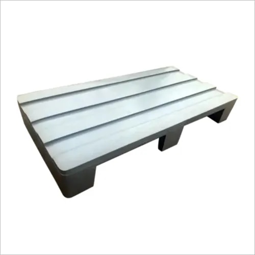 Roto Molded Corrugated Top Pallet image 1
