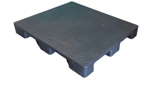 Plain Top 4 way Plastic Pallet image 1