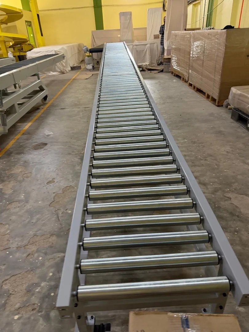 Gravity Roller Conveyor image 1
