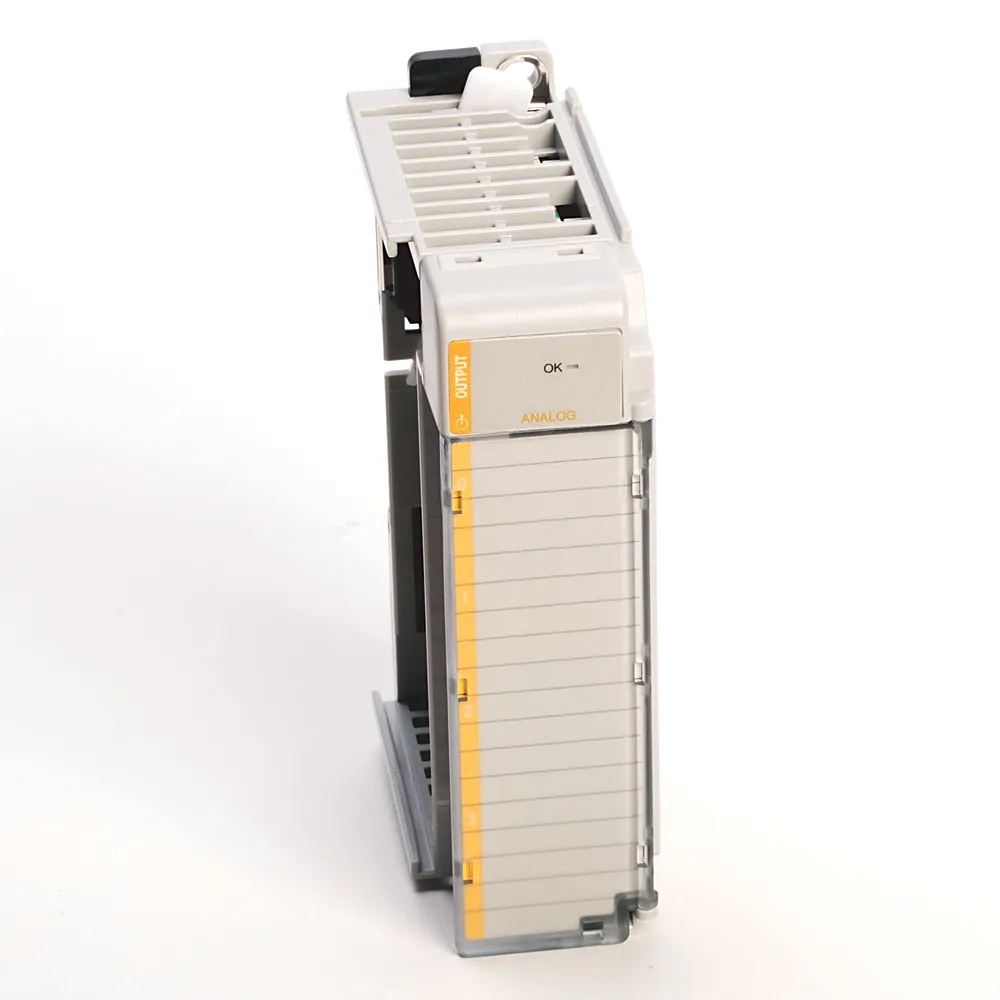 Allen Bradley 1769-OF4CI is a Compact I/O 4-Channel Isolated Analog Current Output Modul image 1