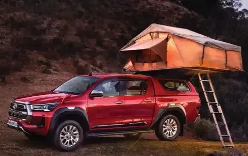Hilux image 1