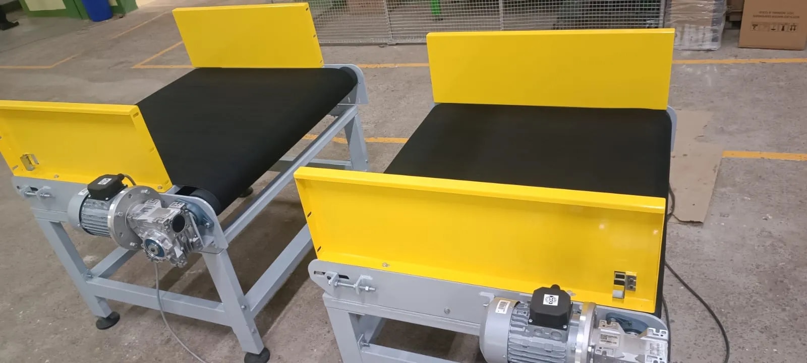 ROUGH TOP BELT FLAT CONVEYOR image 1