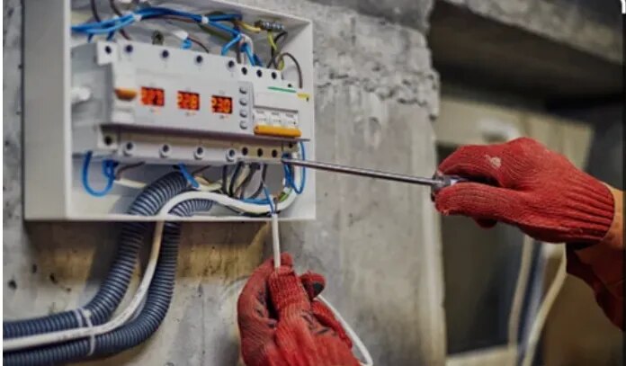Commercial Electrical Work Maintenance Services image 1