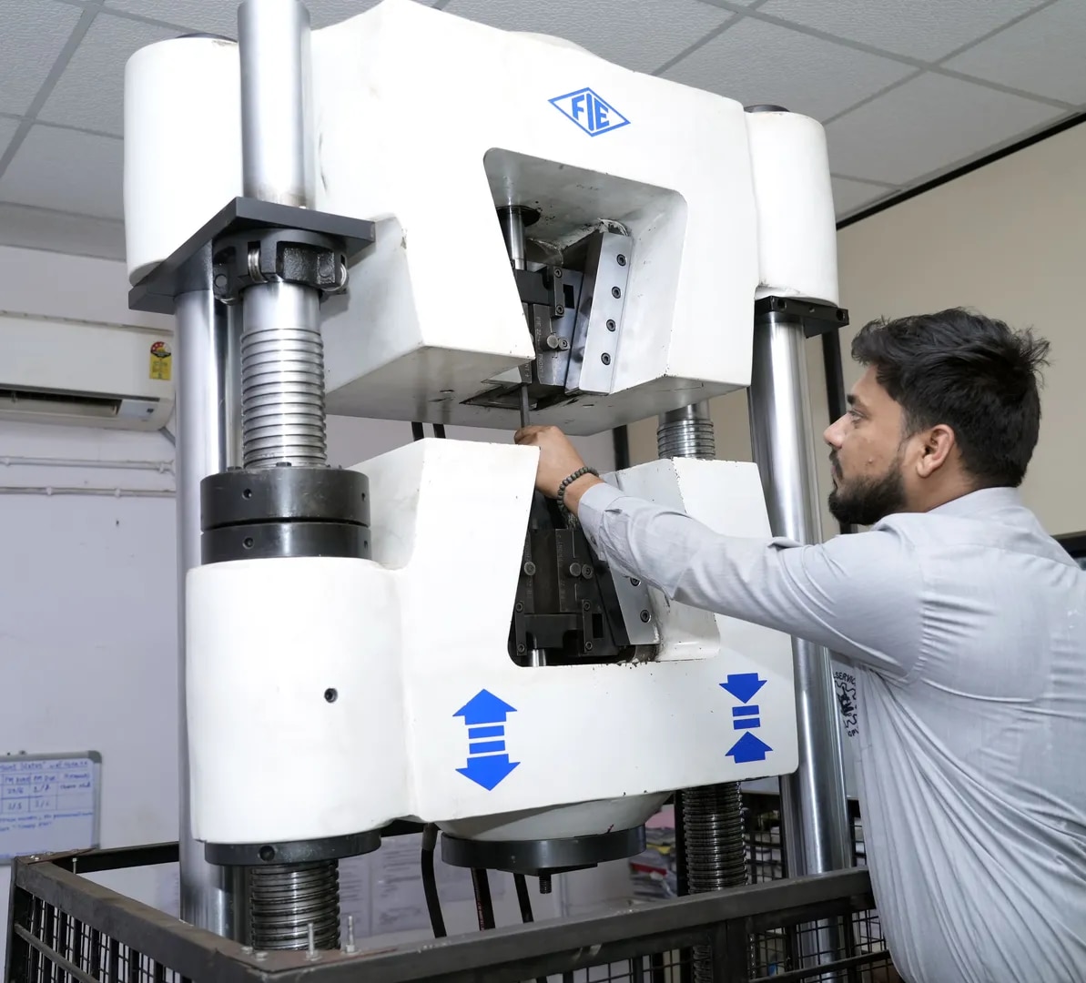 Tensile Test (100 Ton) image 1