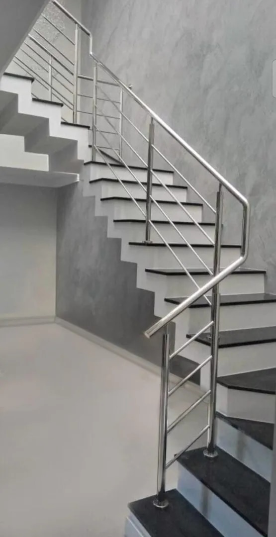 Ss Pipe Railing image 1