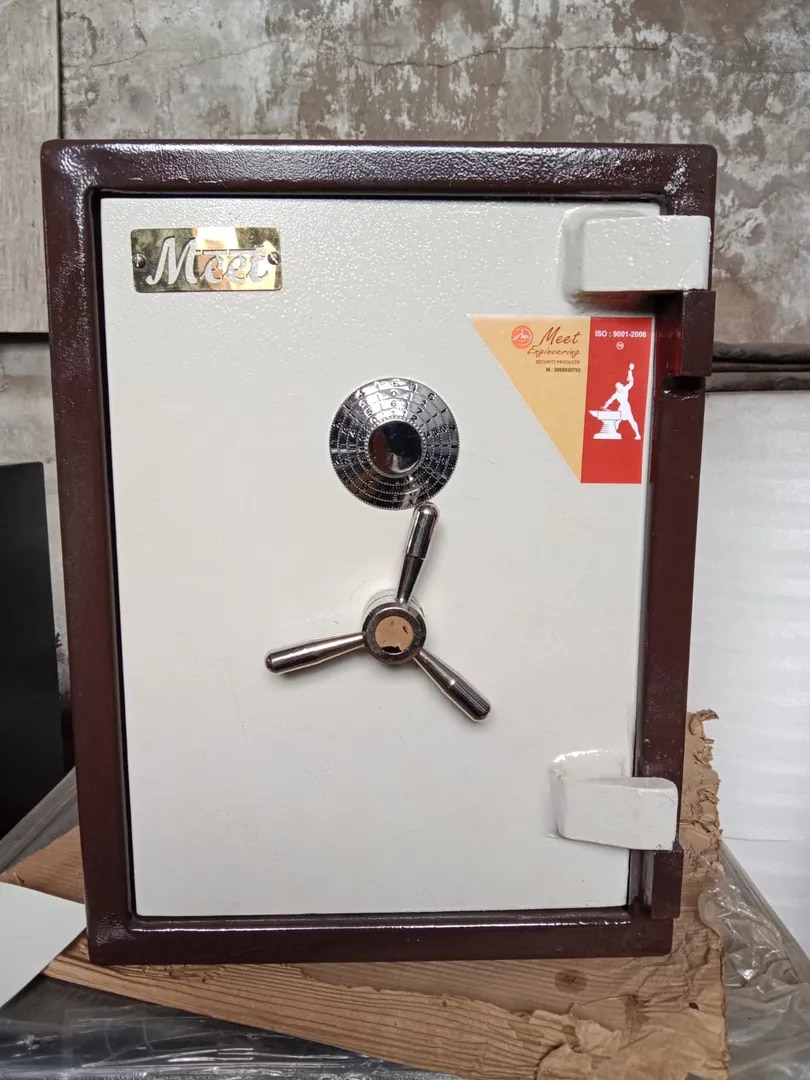 KEY SAFE COFFER BOX 20x15x15 40kg image 1