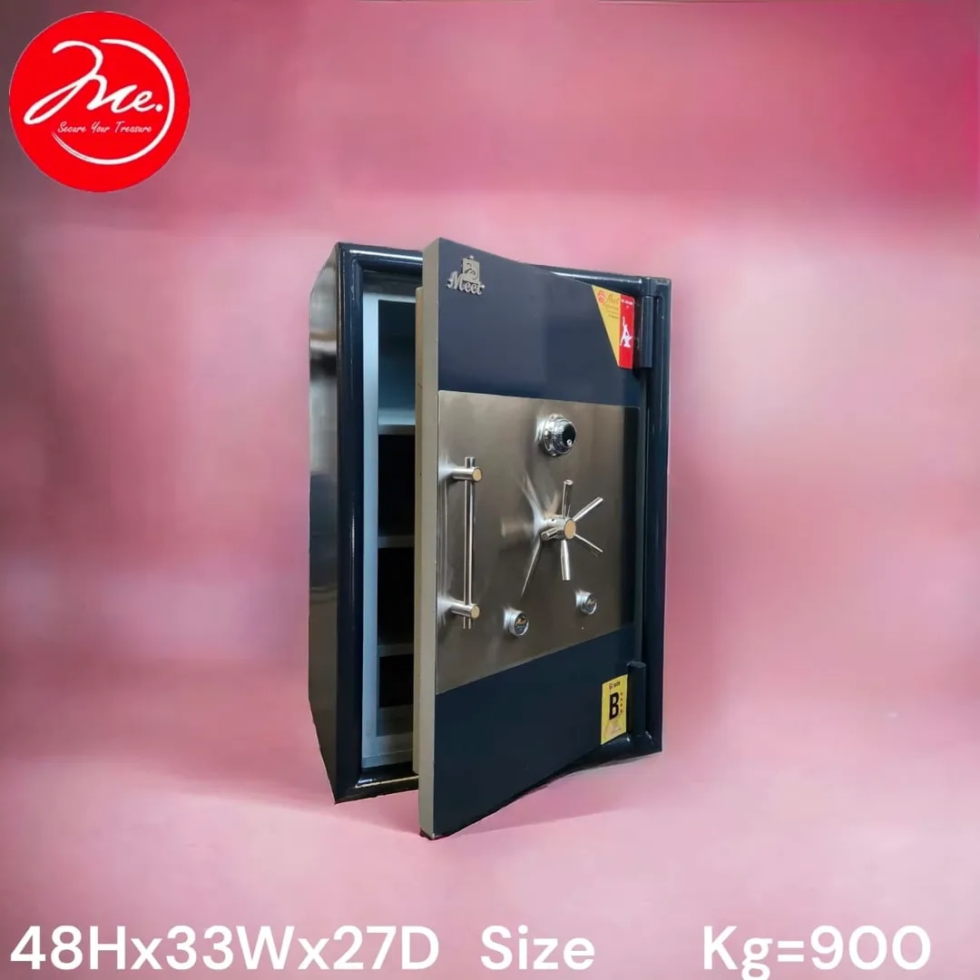 SINGLE DOOR FIRE PROOF SAFE LOCKER - 48x33x27 900kg image 1