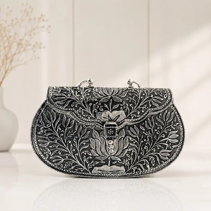Silver Purse image 1