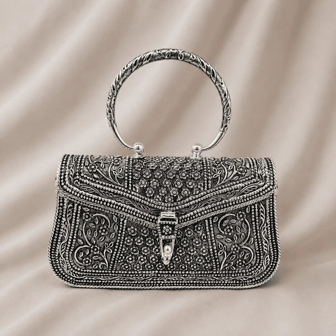 Silver Purse image 1