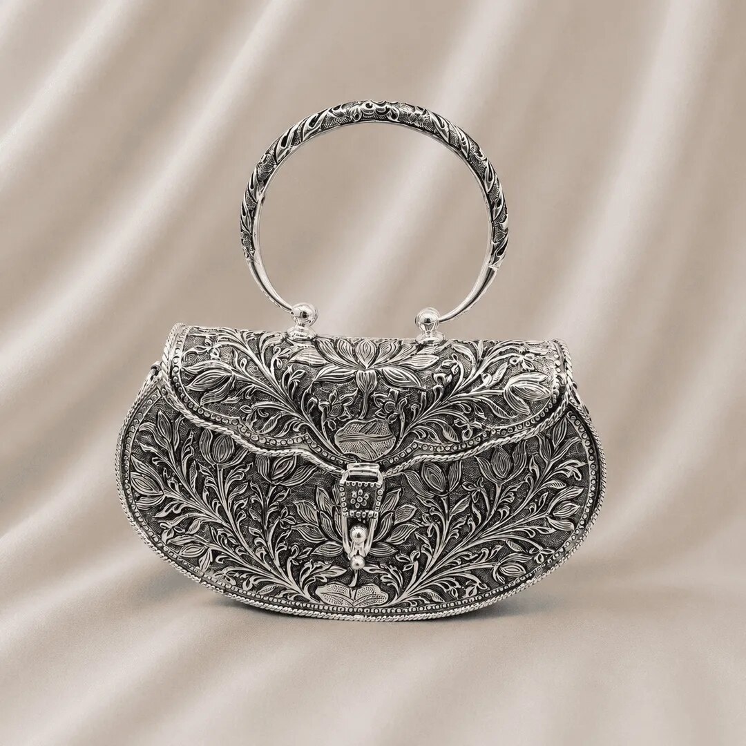 Silver Purse image 1