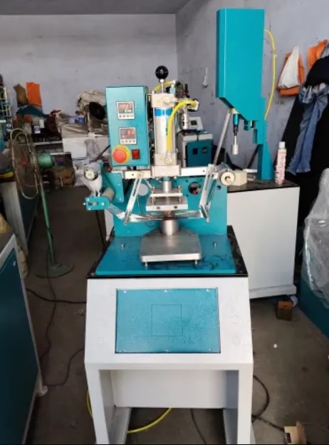 40 Pieces/Minute Hot Foil Stamping Machine image 1