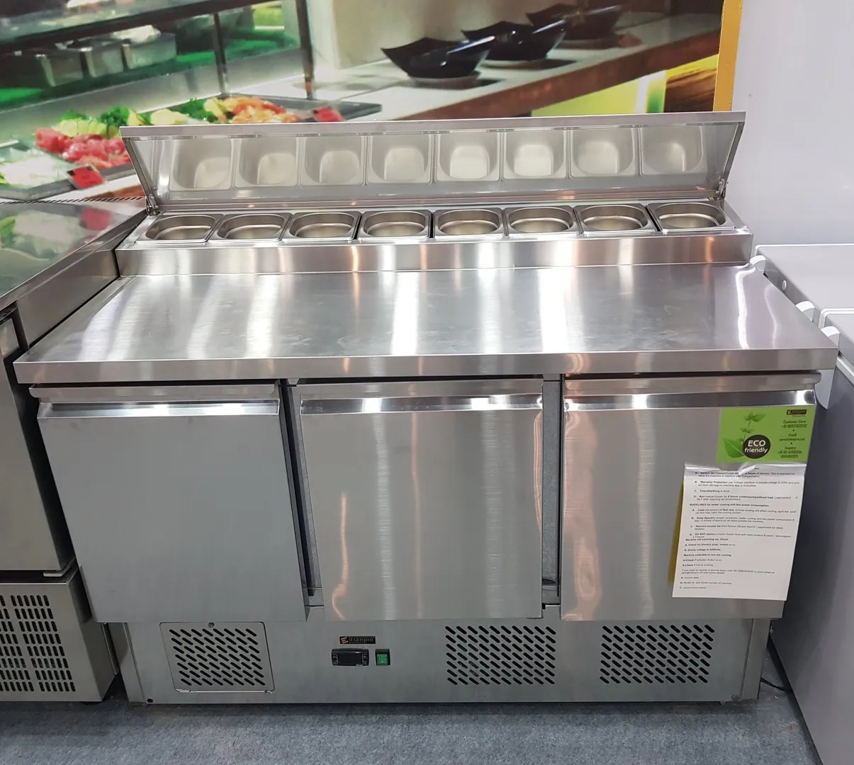 Makeline With Undercounter Chiller image 1