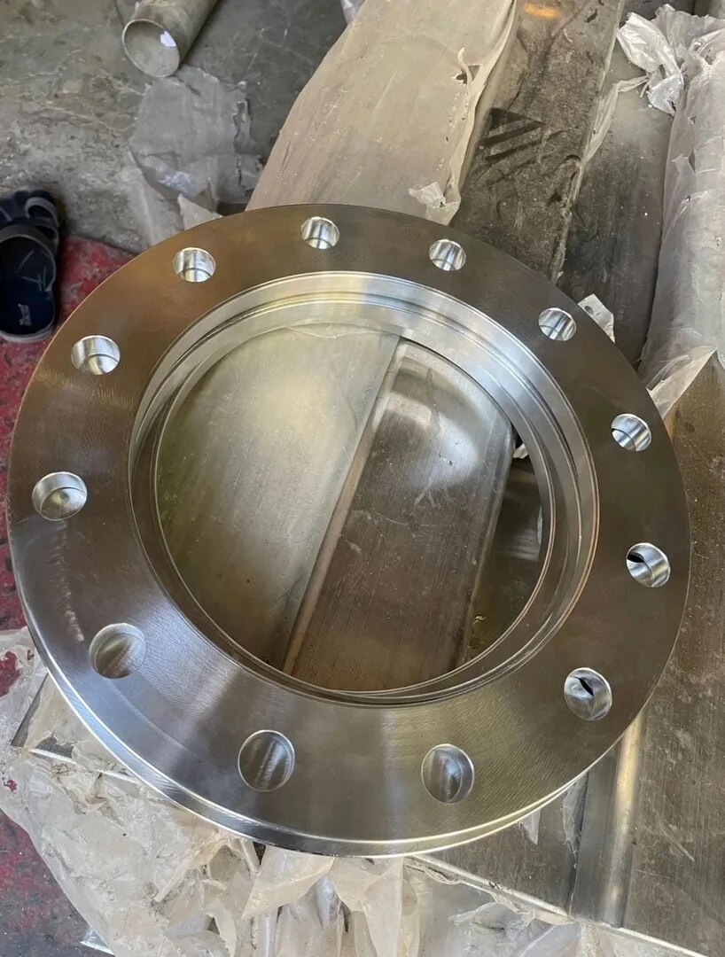 Stainless Steel D Table Flange image 1