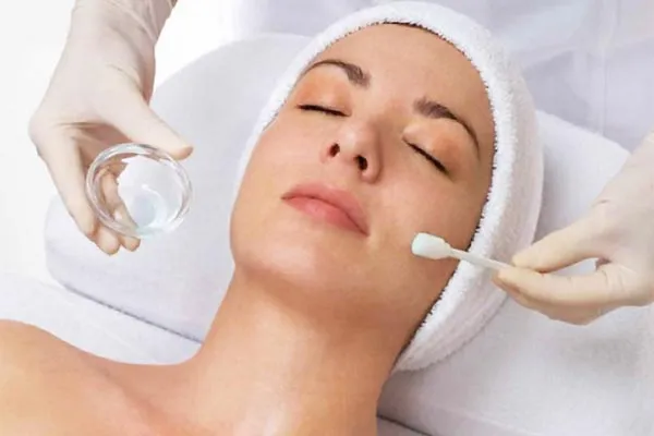 SKIN WHITENING PEEL  image 1