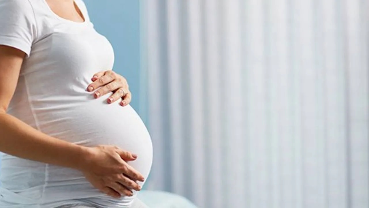 MATERNITY
CARE image 1