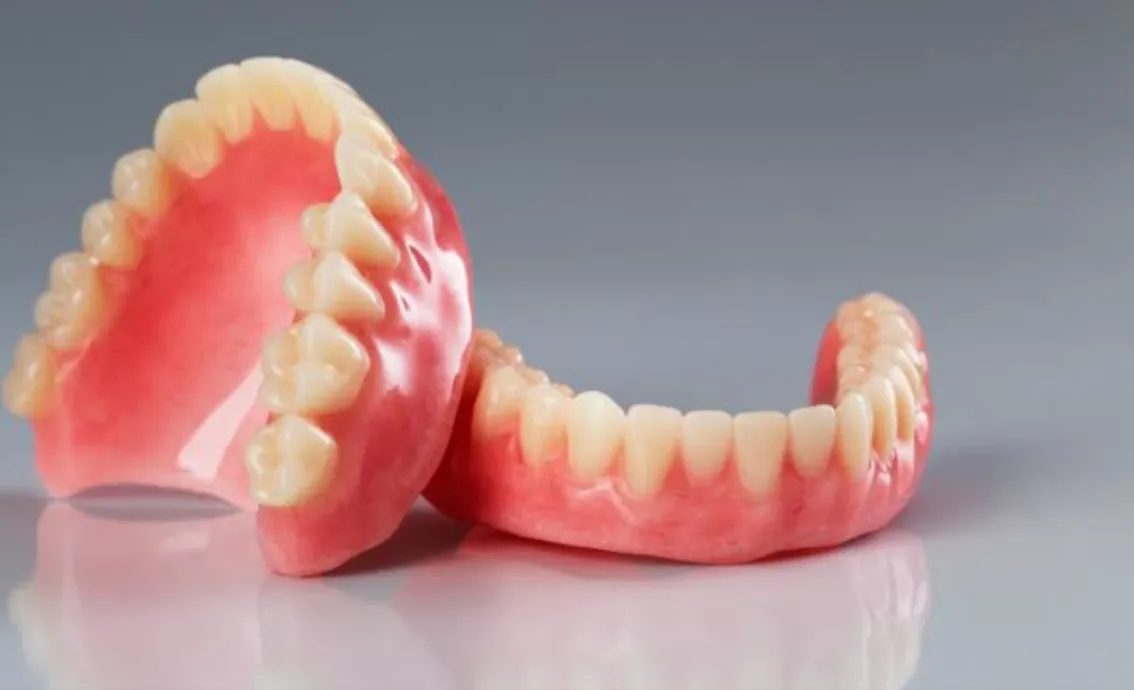  Complete Dentures image 1