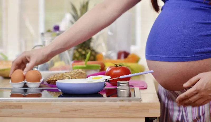 Pregnancy vaccinations & nutrition counselling image 1