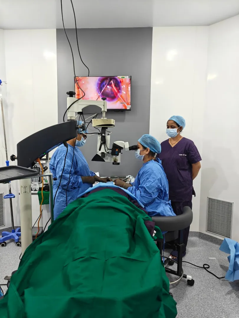 PREMIUM CATARACT SURGERY image 1