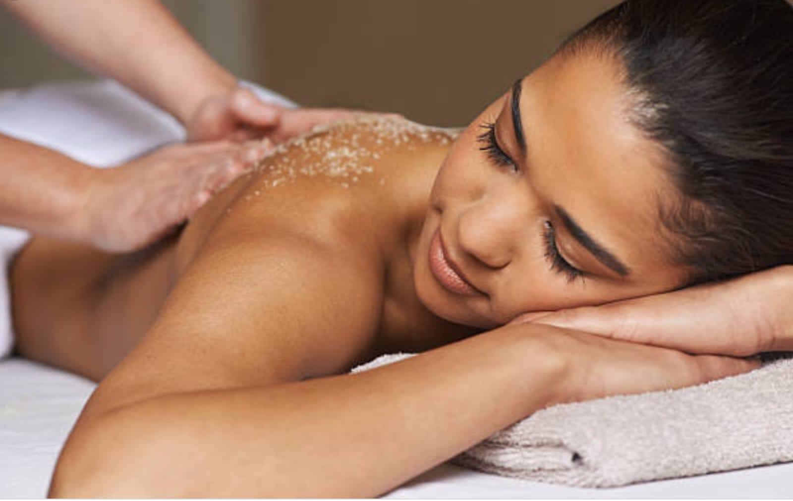 Aroma Scrub Massage