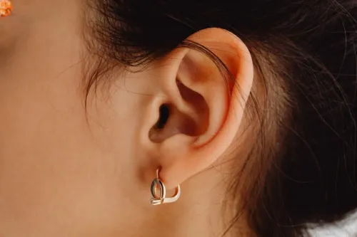 EAR PIERCINGS service image