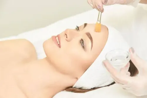 ACNE PEEL service image